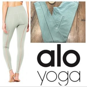 XS Alo Yoga High Waisted Dash Pants